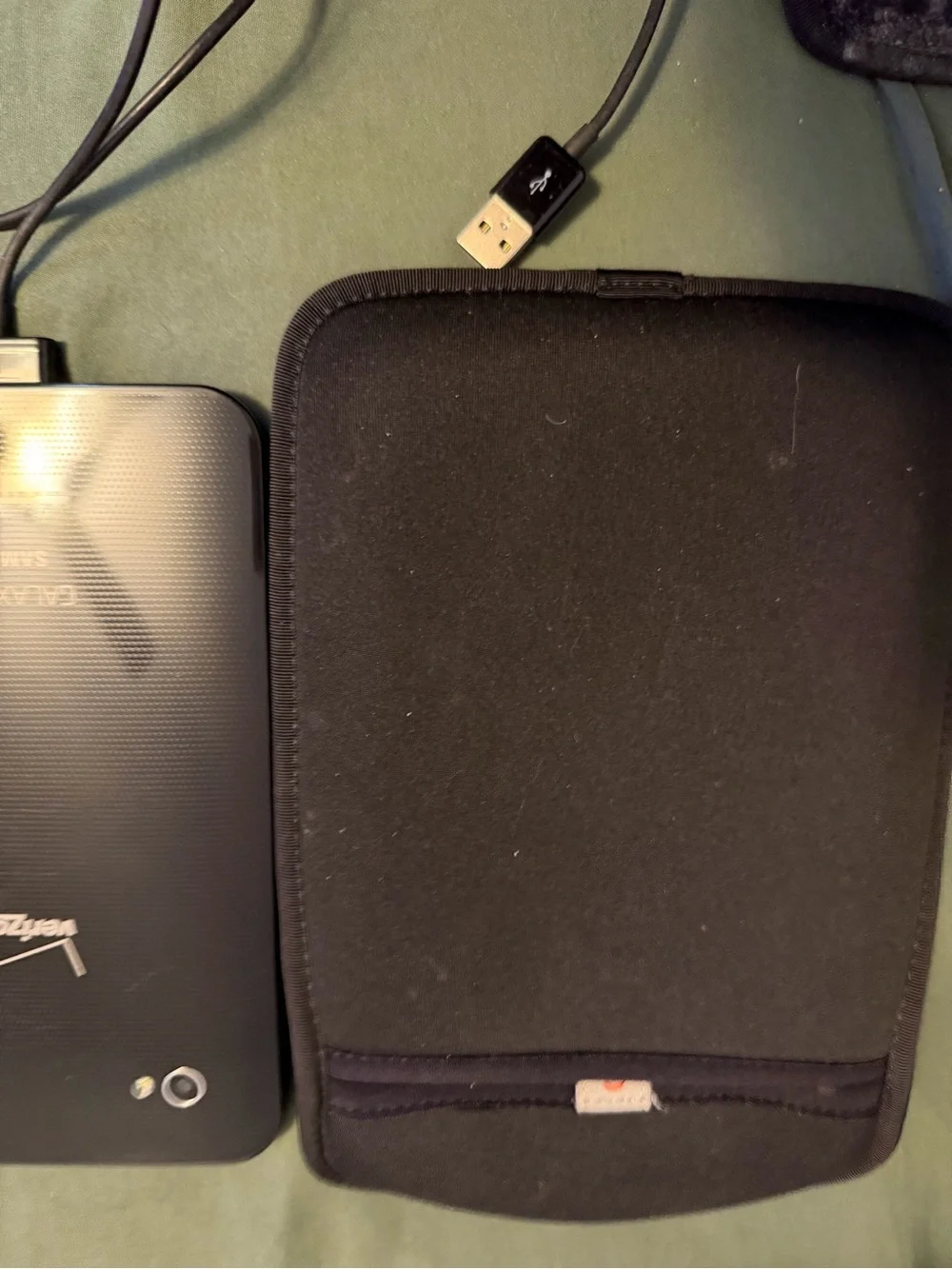 Black Galaxy VerizonTablet with Touchscreen Display